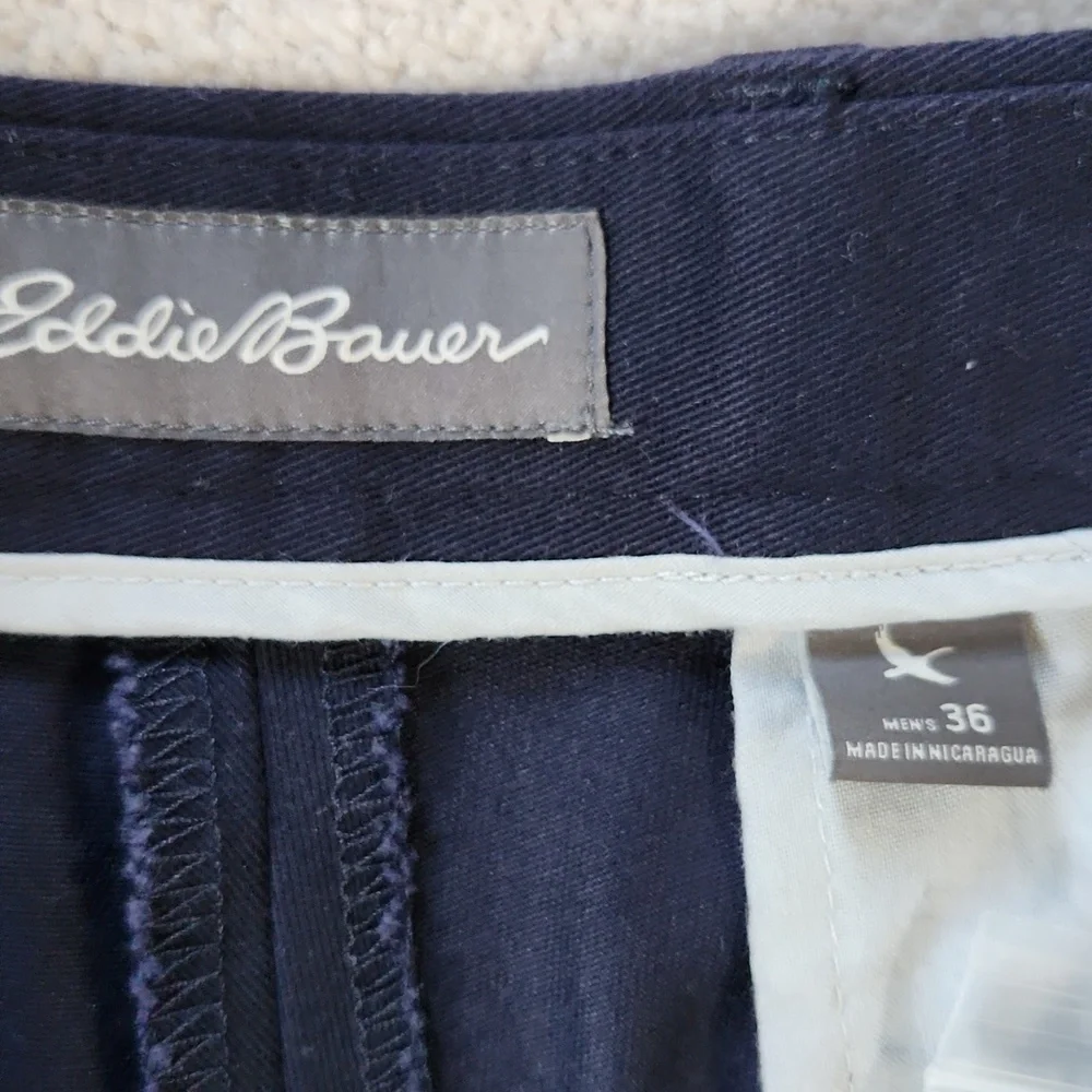 Eddie Bauer Men's Navy Chino  Pants-36 waist and 32 inseam NWT